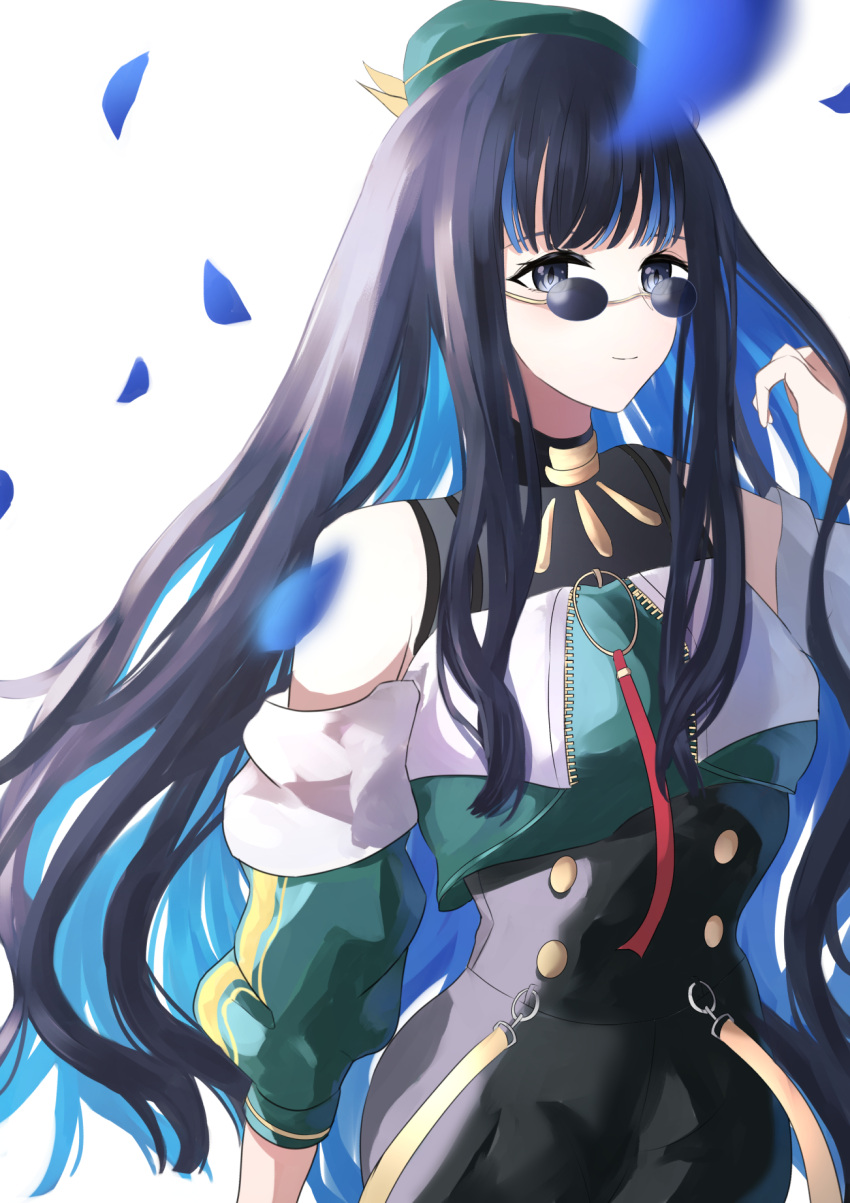 1girl adjusting_hair bare_shoulders beret black_hair blue_hair colored_inner_hair fate/grand_order fate_(series) hat highres jacket jewelry long_hair looking_at_viewer multicolored_hair neck_ring short_hair smile solo sunglasses tenochtitlan_(fate) tenochtitlan_(second_ascension)_(fate) white_background