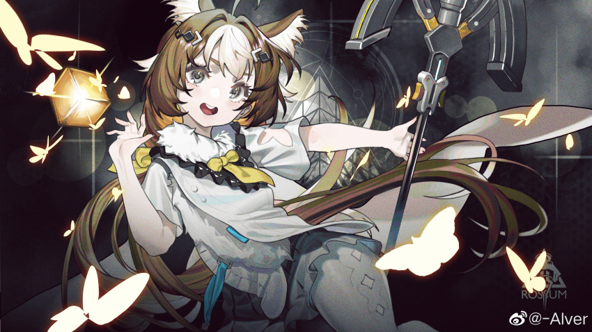 1girl absurdres alver animal_ear_fluff animal_ears bangs brown_hair commentary_request cube fur_collar girls'_frontline girls'_frontline_neural_cloud grey_eyes hair_ornament hannah_(girls'_frontline_nc) highres multicolored_hair open_mouth pleated_skirt shirt short_sleeves skirt smile solo staff weibo_username white_hair white_shirt