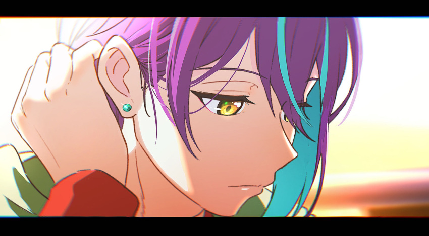 1boy aqua_hair asymmetrical_bangs bangs blurry blurry_background closed_mouth earrings hair_between_eyes highres jewelry kamishiro_rui long_sleeves multicolored_hair piercing project_sekai purple_hair sekai_yoni short_hair single_earring solo streaked_hair stud_earrings yellow_eyes