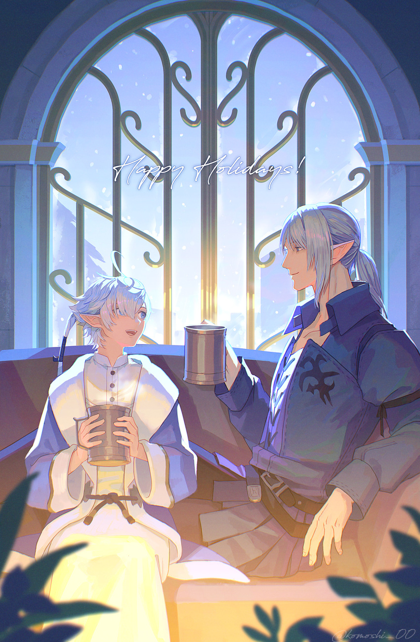 2boys ahoge alphinaud_leveilleur alternate_costume arch bangs belt blue_coat blue_eyes blue_jacket blue_sky blurry buttons coat collarbone collared_robe commentary couch cup depth_of_field elbow_rest elezen elf estinien_varlineau eye_contact final_fantasy final_fantasy_xiv grey_hair hair_ribbon happy_holidays highres holding holding_cup indoors jacket komoshita leaf looking_at_another male_focus medium_hair mug multiple_boys on_couch open_mouth pointy_ears ponytail profile ribbon robe signature sitting sky smile snowing steam swept_bangs tree twitter_username white_robe wide_sleeves window winter