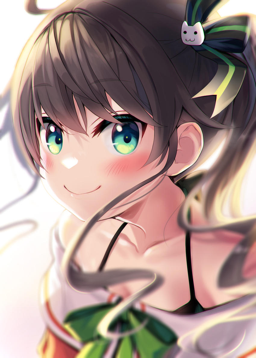 1girl bangs bare_shoulders black_camisole black_hair blurry blurry_background blush bow camisole cat_hair_ornament closed_mouth collarbone commentary_request depth_of_field green_bow green_eyes hair_between_eyes hair_ornament highres hololive jacket long_hair looking_at_viewer minamura_haruki natsuiro_matsuri off-shoulder_jacket off_shoulder orange_jacket side_ponytail smile solo virtual_youtuber white_background