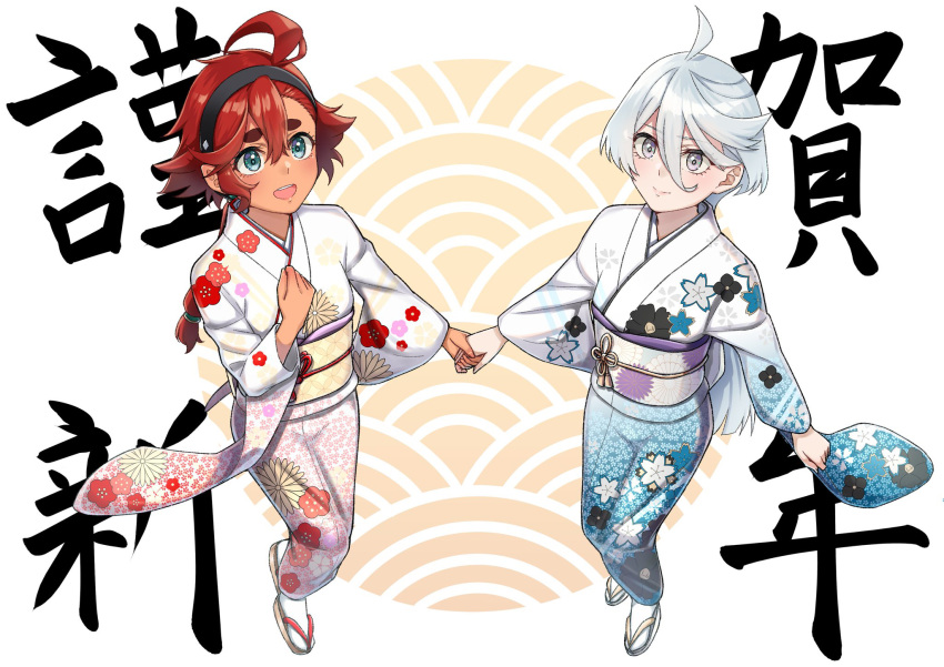 2girls ahoge bangs black_hairband blue_eyes floral_print furisode grey_eyes grey_hair gundam gundam_suisei_no_majo hair_between_eyes hairband highres holding_hands japanese_clothes k-ya. kimono long_hair low_ponytail miorine_rembran multiple_girls obi print_kimono red_hair sash smile socks suletta_mercury swept_bangs tabi thick_eyebrows white_kimono white_socks wide_sleeves yuri zouri