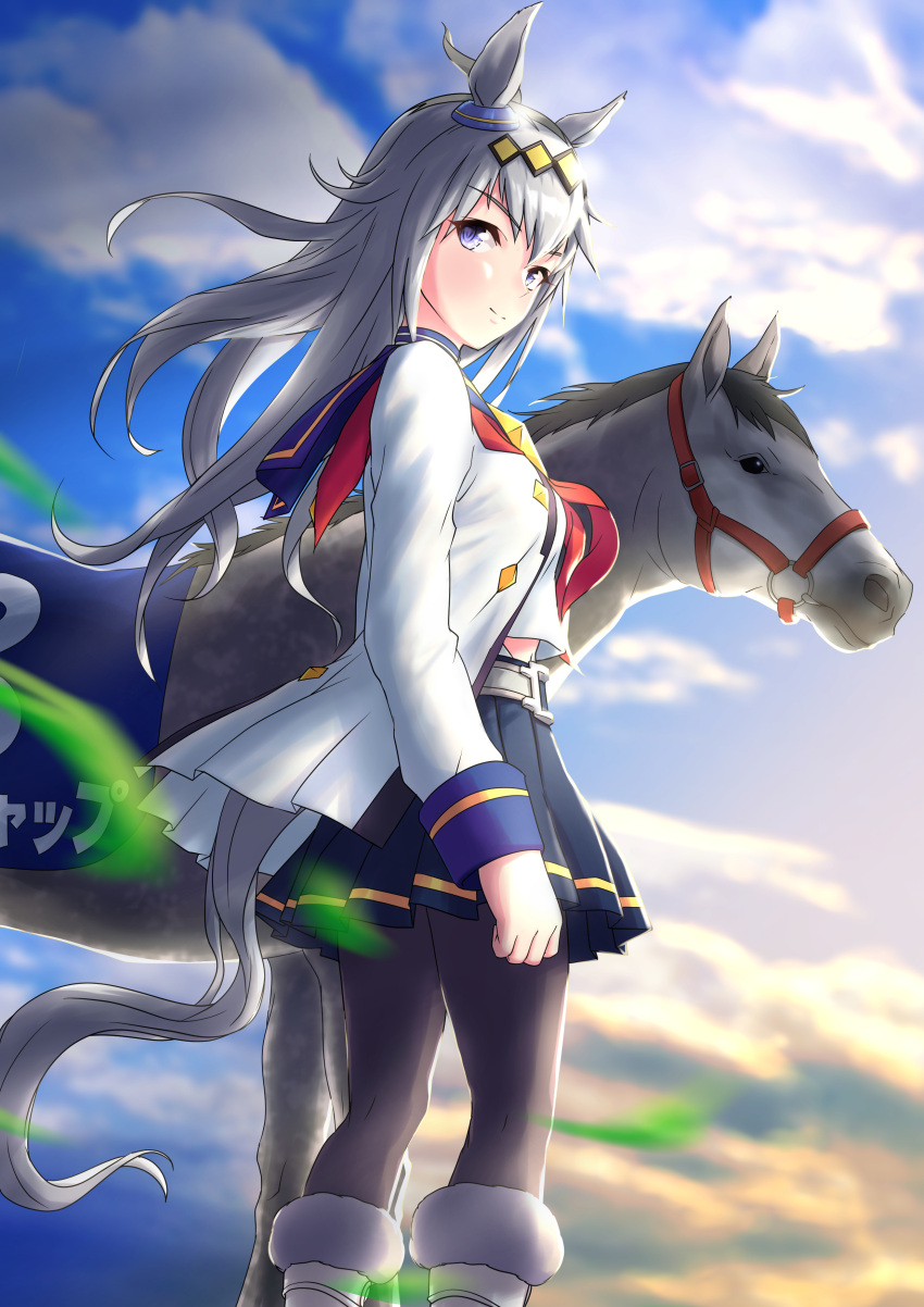 1girl absurdres ahoge animal_ears belt black_pantyhose blue_eyes blue_skirt blue_sky boots cheesecake_(artist) cloud cloudy_sky commentary_request creature_and_personification day ear_ornament from_side grey_hair hair_ornament highres horse_ears horse_girl horse_tail jacket long_hair long_sleeves looking_at_viewer looking_back midriff_peek miniskirt neckerchief oguri_cap_(racehorse) oguri_cap_(umamusume) outdoors pantyhose partial_commentary pleated_skirt red_neckerchief shirt single_horizontal_stripe skirt sky smile solo standing tail umamusume white_belt white_footwear white_jacket white_shirt wind