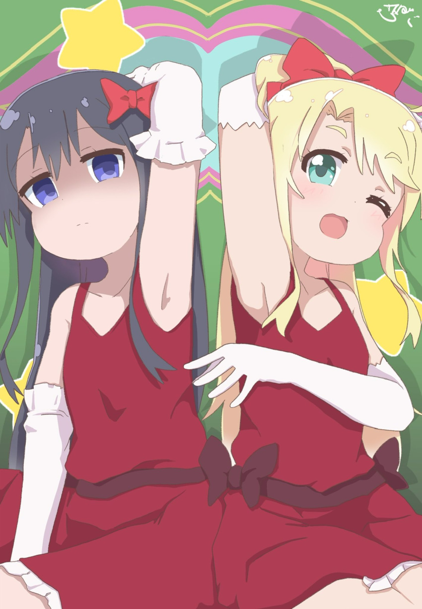 2girls ;d aqua_eyes arm_behind_head arm_up armpits bangs black_hair blonde_hair bow commentary_request dress elbow_gloves empty_eyes glaring gloves green_background hair_bow highres himesaka_noa kebakebasan large_bow long_hair looking_at_viewer multiple_girls one_eye_closed open_mouth ponytail purple_eyes red_bow red_dress shaded_face shirosaki_hana sleeveless sleeveless_dress smile star_(symbol) tareme watashi_ni_tenshi_ga_maiorita! white_gloves