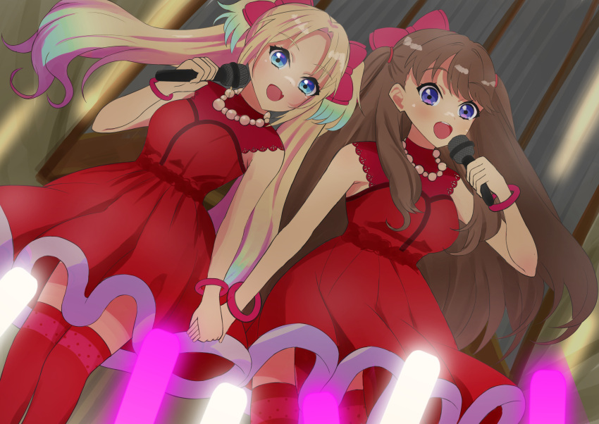 2girls :d absurdres armpit_crease bead_necklace beads blonde_hair blue_eyes blue_hair bow bracelet breasts brown_hair commentary do!_do!_do!_(love_live!) dress fang feet_out_of_frame fujishima_megumi fur-trimmed_dress fur_trim glowstick gradient_hair hair_bow hand_up highres holding_glowstick holding_hands jewelry lace-trimmed_dress lace_trim light_blue_hair link!_like!_love_live! long_hair looking_at_viewer love_live! medium_breasts mira-cra_park! multicolored_hair multiple_girls music necklace open_mouth osawa_rurino over-kneehighs parted_bangs penlight_(glowstick) purple_eyes red_bow red_bracelet red_dress red_thighhighs singing skin_fang sleeveless sleeveless_dress smile teeth thighhighs torr_(torr_highfree) twintails two_side_up upper_teeth_only virtual_youtuber white_trim