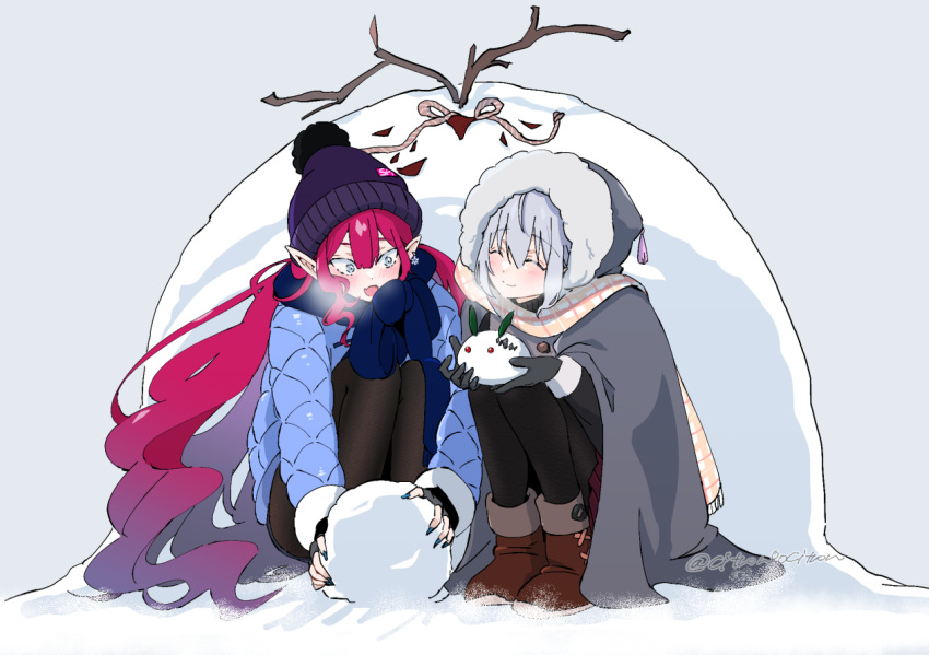 2girls alternate_costume beanie black_gloves blue_scarf blush breath brown_footwear cernunnos_(fate) citron80citron closed_eyes closed_mouth coat cold commentary_request facing_another fairy_knight_tristan_(fate) fangs fate/grand_order fate_(series) fingernails full_body fur-trimmed_coat fur_trim gloves gray_(fate) grey_background grey_eyes grey_hair hair_between_eyes hat hood hood_up long_fingernails long_hair long_sleeves multiple_girls open_mouth pink_hair plaid plaid_scarf pointy_ears purple_headwear scarf sidelocks skin_fangs smile snow snow_bunny squatting twitter_username very_long_hair winter_clothes