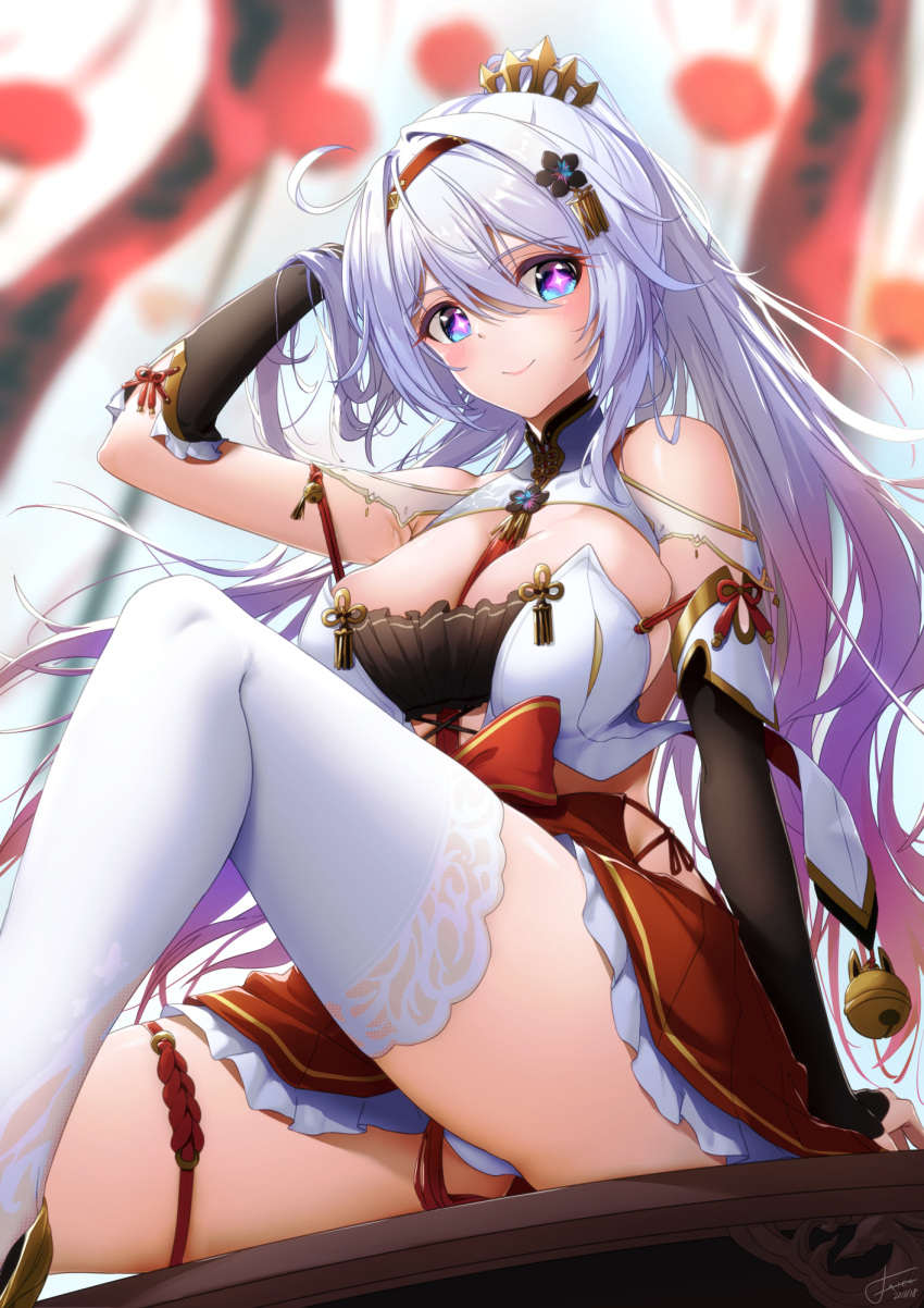 1girl ahoge arm_up bangs bare_shoulders between_breasts blue_eyes blurry blurry_background breasts brown_sleeves china_dress chinese_clothes cleavage cleavage_cutout closed_mouth clothing_cutout dress hair_ornament headband highres honkai_(series) honkai_impact_3rd kiana_kaslana large_breasts ponytail red_dress smile solo thighhighs thighs white_hair white_thighhighs xfate zettai_ryouiki