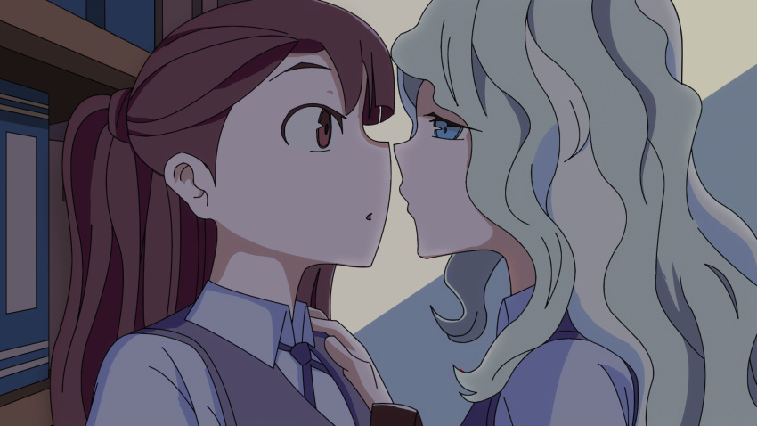 2girls animated animated_gif blonde_hair blue_eyes book bookshelf brown_eyes brown_hair commentary_request diana_cavendish french_kiss hand_on_another's_shoulder highres kagari_atsuko kiss little_witch_academia multiple_girls weibo_5736829434 yuri