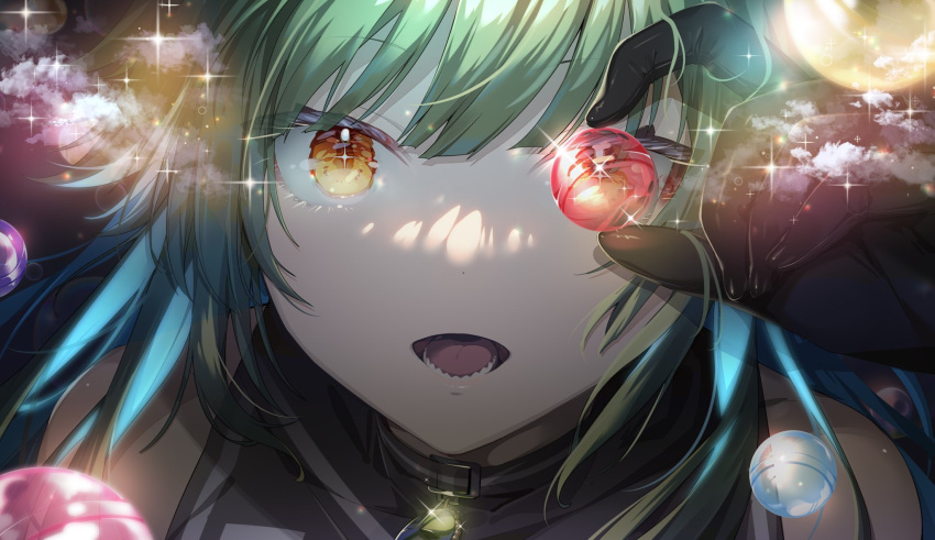 1girl bangs black_gloves close-up collar gloves green_hair hand_up highres holding jewelry kitakoji_hisui long_hair looking_at_viewer lower_teeth_only nijisanji one_eye_covered open_mouth pendant sharp_teeth solo sourenkio teeth tongue virtual_youtuber yellow_eyes