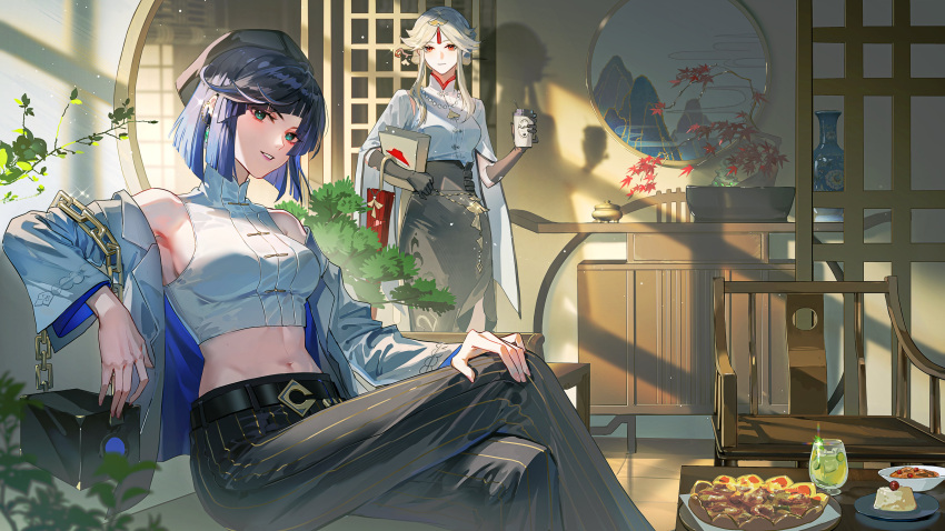 2girls absurdres alternate_costume armpits bag bare_shoulders belt beret black_headwear black_skirt blue_hair breasts chair chinese_commentary crossed_legs cup elbow_gloves feet_out_of_frame food genshin_impact gloves green_eyes guaisanmu hand_on_own_knee hat highres holding holding_cup holding_umbrella indoors jacket large_breasts long_hair long_skirt looking_at_viewer midriff multicolored_hair multiple_girls navel ningguang_(genshin_impact) ningguang_(pizza_hut)_(genshin_impact) parted_bangs parted_lips pizza pizza_hut plant pudding shirt short_hair sitting skirt sleeveless smile standing sunlight umbrella vase white_jacket white_shirt yelan_(genshin_impact) yelan_(pizza_hut)_(genshin_impact)