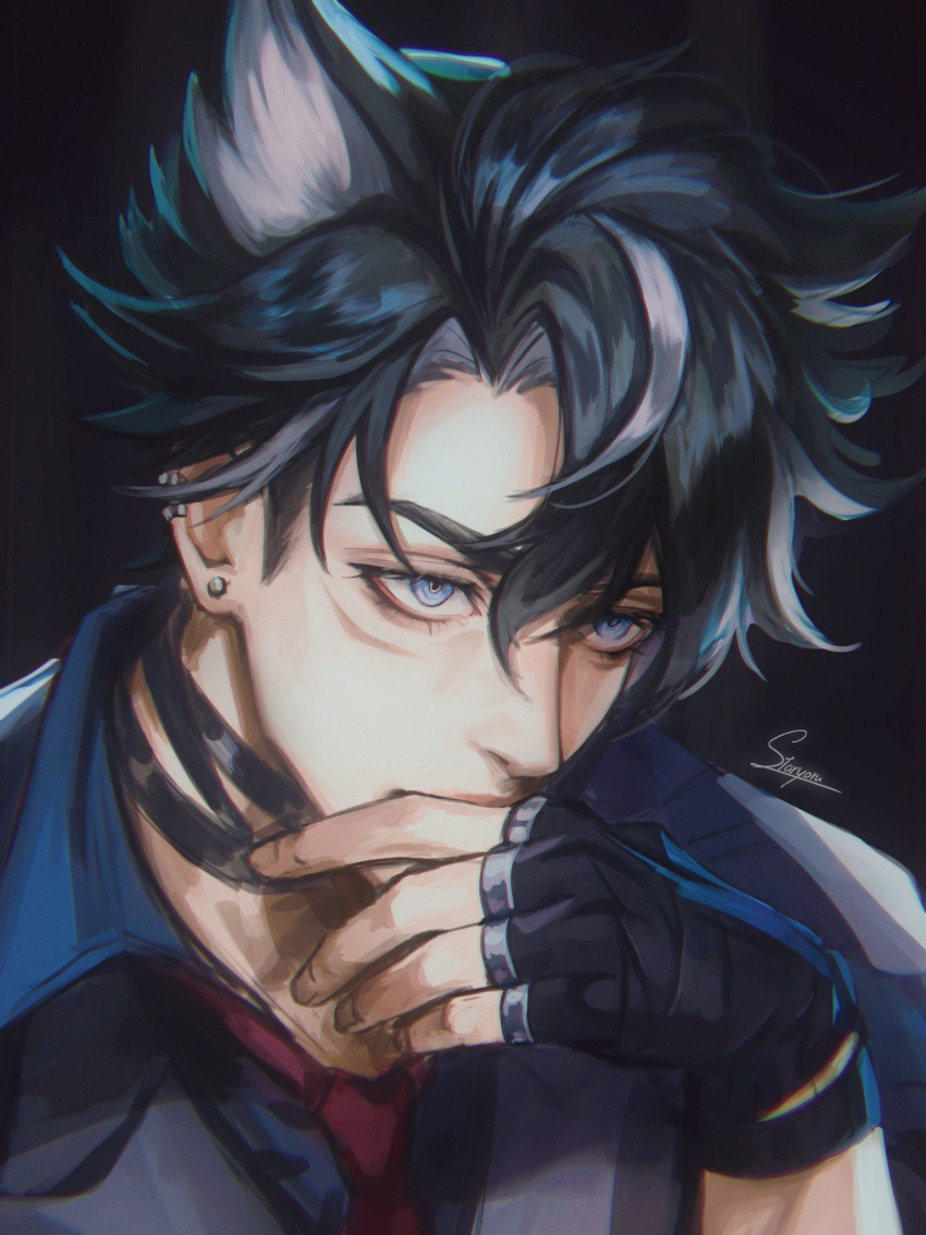 1boy bishounen black_shirt blue_eyes choker ear_piercing fingerless_gloves genshin_impact gloves highres male_focus necktie piercing red_necktie shirt simple_background solo staryoruu upper_body wriothesley_(genshin_impact)