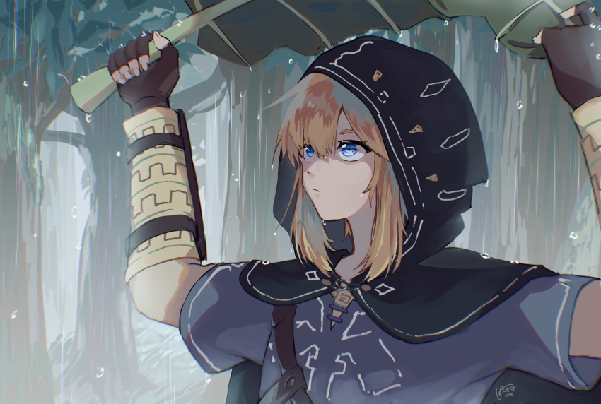 1boy armor bansookoo. bishounen black_cape blonde_hair blue_eyes blue_shirt brown_gloves cape closed_mouth commentary_request eyelashes fingerless_gloves fingernails forest gloves greaves highres holding holding_leaf hood hood_up hooded_cape leaf light_frown link looking_ahead male_focus nature outdoors oversized_object rain shirt short_hair_with_long_locks short_sleeves signature single_strap solo the_legend_of_zelda the_legend_of_zelda:_breath_of_the_wild upper_body wet white_arm_warmers white_trim