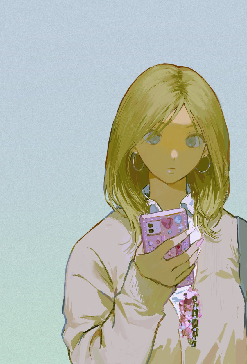 1girl bag blonde_hair blue_background blue_eyes brown_cardigan cardigan cellphone closed_mouth collared_shirt commentary earrings fingernails gyaru heart highres holding holding_phone hoop_earrings jewelry kgeroua long_fingernails long_hair looking_at_viewer original phone pink_nails shirt shoulder_bag smartphone solo symbol-only_commentary white_shirt