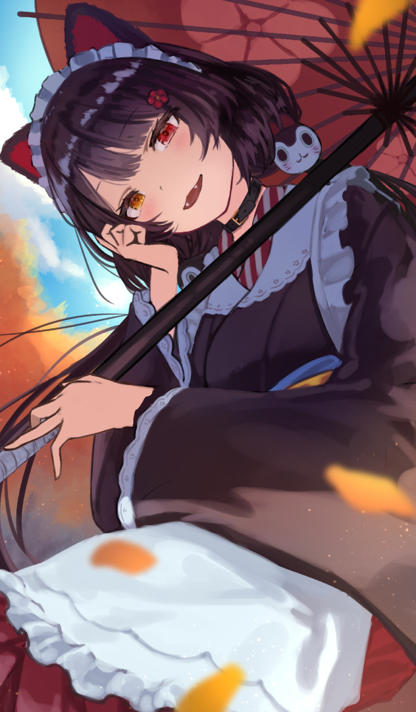 1girl :3 animal_ears apron blurry blurry_foreground breasts brown_hair brown_kimono collar fangs flower hair_flower hair_ornament head_tilt heterochromia highres holding holding_umbrella inui_toko japanese_clothes kimono kuro_shiraga long_hair long_sleeves low_twintails maid_headdress nijisanji oil-paper_umbrella open_mouth orange_eyes red_eyes small_breasts smile solo twintails umbrella upper_body virtual_youtuber waist_apron wide_sleeves