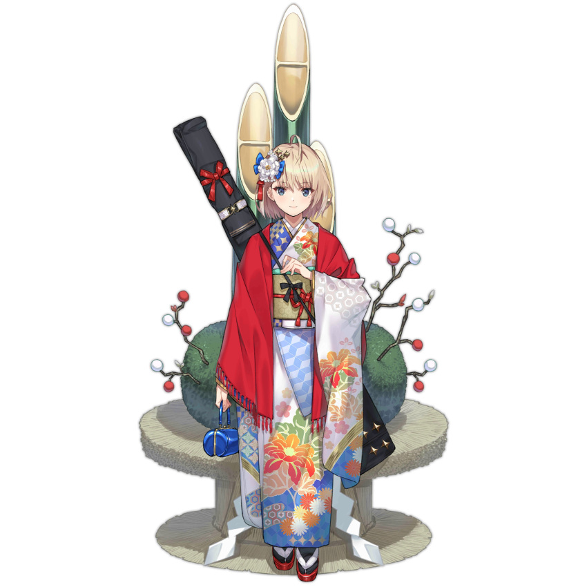 1girl acr_(girls'_frontline) acr_(ultramarine_fragrance)_(girls'_frontline) ahoge bamboo_shoot black_socks blonde_hair blue_bag blue_eyes blue_kimono capelet closed_mouth floral_print flower full_body girls'_frontline hair_flower hair_ornament highres holding japanese_clothes kimono looking_at_viewer mole mole_under_eye obi object_request official_alternate_costume official_art red_capelet red_footwear saitou_masatsugu sandals sash short_hair simple_background smile socks solo standing straight-on tabi transparent_background two-tone_kimono weapon_case white_kimono