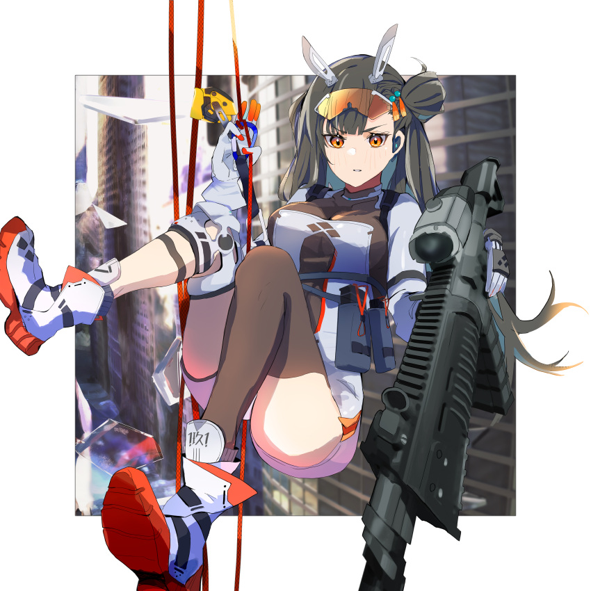 1girl absurdres ammunition_pouch brown_hair colored_shoe_soles earpiece girls'_frontline girls'_frontline_2:_exilium gun hair_ornament highres holding holding_gun holding_weapon horns knee_pads knees_together_feet_apart knife_sheath mechanical_horns orange_eyes pouch qbz-191 qbz-191_(girls'_frontline) reraise rope safety_glasses sheath single_knee_pad single_thighhigh thighhighs weapon