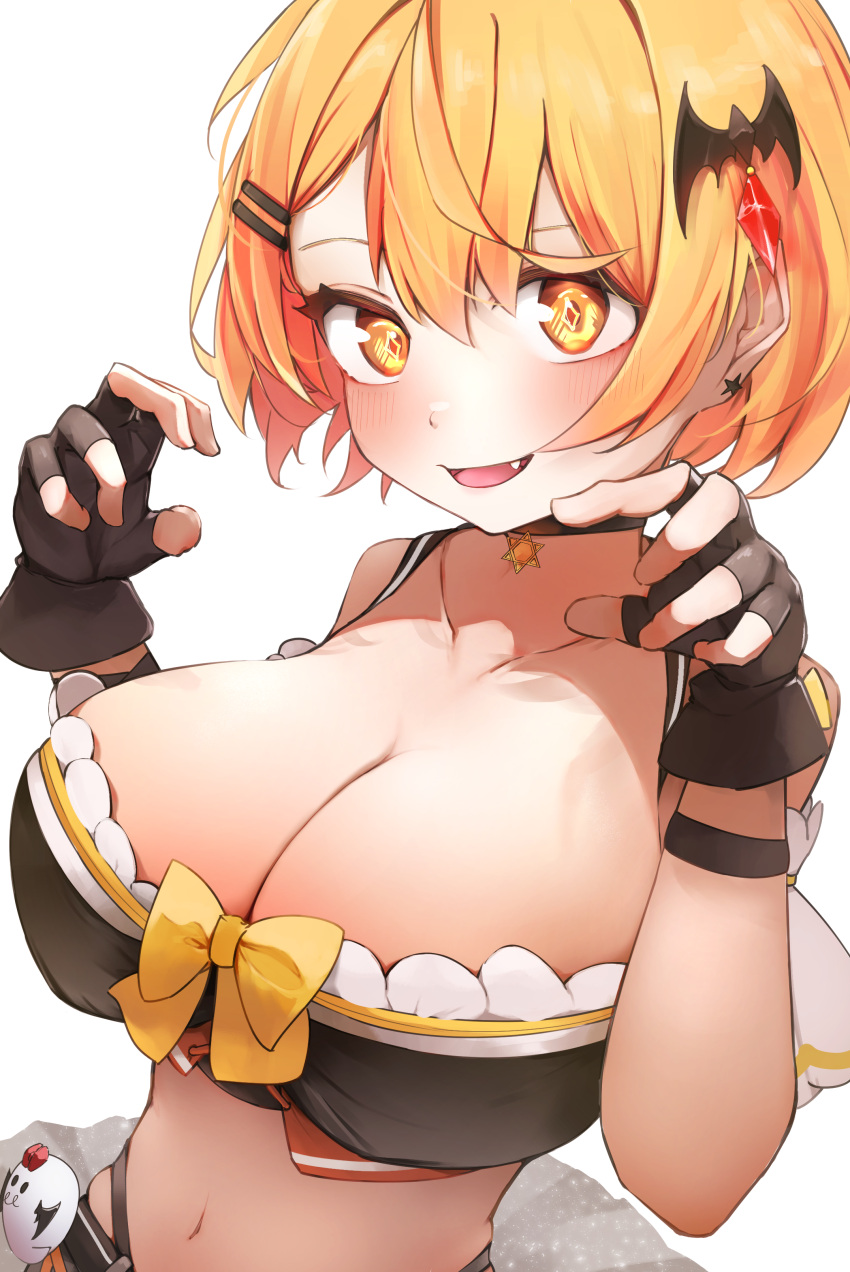+_+ 1girl absurdres bat_hair_ornament black_bustier black_choker black_gloves blonde_hair blush breasts bustier choker cleavage commentary detached_sleeves double-parted_bangs fang fingerless_gloves gloves hair_ornament hairclip highres hololive large_breasts looking_at_viewer official_alternate_costume open_mouth orange_eyes short_hair simple_background sleeve_garter solo upper_body virtual_youtuber white_background white_sleeves yellow_eyes yozora_mel yozora_mel_(2nd_costume) yukirei