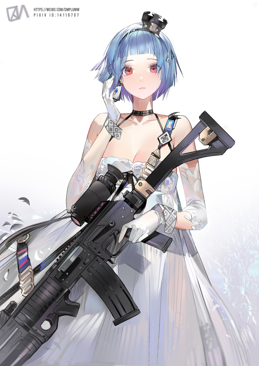 1girl assault_rifle bare_shoulders black_hairband blue_hair breasts cleavage collarbone commentary crown dress earrings expressionless eyes_visible_through_hair girls'_frontline gloves gun hair_ornament hair_over_one_eye hairband hand_in_own_hair highres holding holding_weapon jewelry medium_breasts official_alternate_costume parted_lips pixiv_id plumw red_eyes rifle scope short_hair single_earring solo weapon weibo_id white_background white_dress white_gloves zas_m21_(girls'_frontline) zas_m21_(white_queen)_(girls'_frontline) zastava_m21