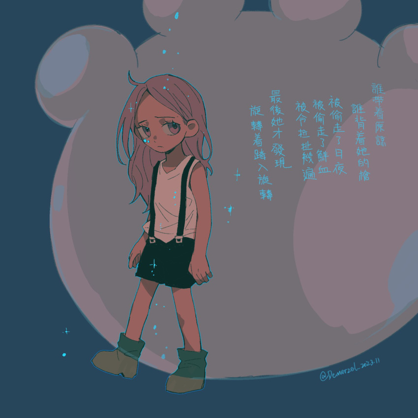 1girl ahoge bear_paw black_shorts blue_background boots child closed_mouth demorzel facial_mark highres jewelry_bonney light_frown long_hair one_piece pink_eyes pink_hair shirt shorts sleeveless solo spoilers suspender_shorts suspenders translation_request white_shirt