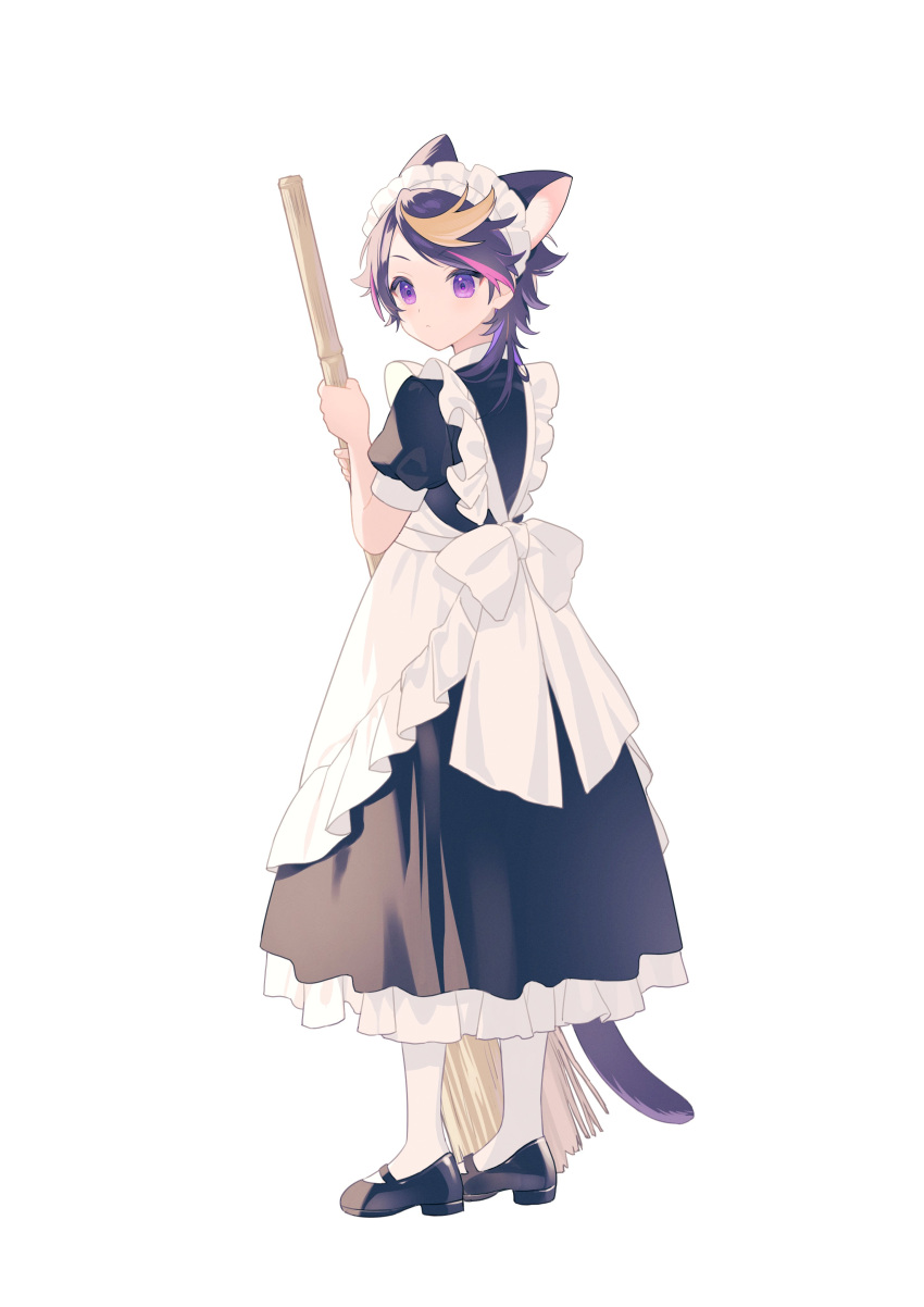 1boy :&lt; absurdres alternate_costume animal_ear_fluff animal_ears apron ayame_(3103942) back_bow bamboo_broom black_dress black_hair blonde_hair blush bow broom cat_boy cat_ears cat_tail closed_mouth commentary_request crossdressing dress enmaided eyeshadow frilled_apron frilled_dress frills full_body highres holding holding_broom looking_at_viewer looking_back maid maid_apron maid_headdress makeup male_focus medium_hair multicolored_hair nijisanji nijisanji_en parted_bangs pink_hair puffy_short_sleeves puffy_sleeves purple_eyes purple_hair red_eyeshadow shoes short_sleeves shu_yamino sidelocks simple_background solo standing streaked_hair swept_bangs tail virtual_youtuber white_apron white_background white_bow white_footwear