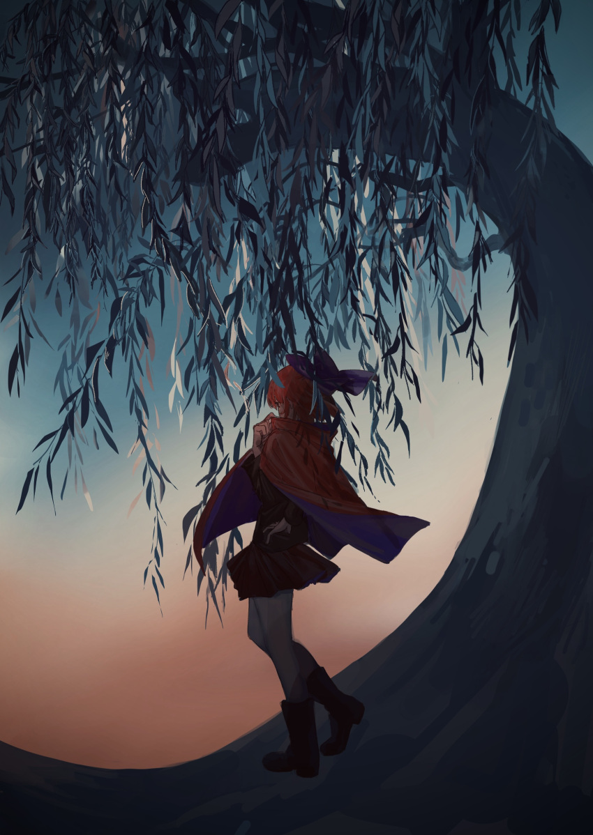 1girl adjusting_clothes black_footwear black_shirt blue_bow boots bow cape dusk from_behind full_body hair_bow hand_on_own_hip hand_up hawai-tari highres looking_ahead outdoors red_cape red_eyes red_skirt sekibanki shirt short_hair skirt solo touhou tree willow