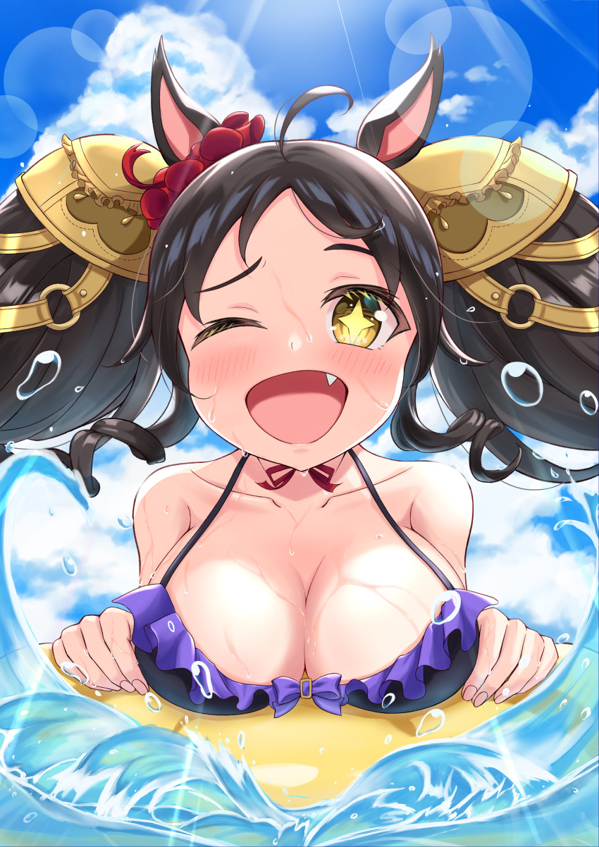 +_+ 1girl :d absurdres akanehiiro animal_ears bare_shoulders big_hair black_hair blush breasts cleavage cloud cloudy_sky collarbone drill_hair fang highres horse_ears horse_girl innertube large_breasts lens_flare light_rays marvelous_sunday_(umamusume) one_eye_closed open_mouth oppai_loli side_drill sky smile solo splashing sunbeam sunlight swimsuit twintails umamusume upper_body water yellow_eyes