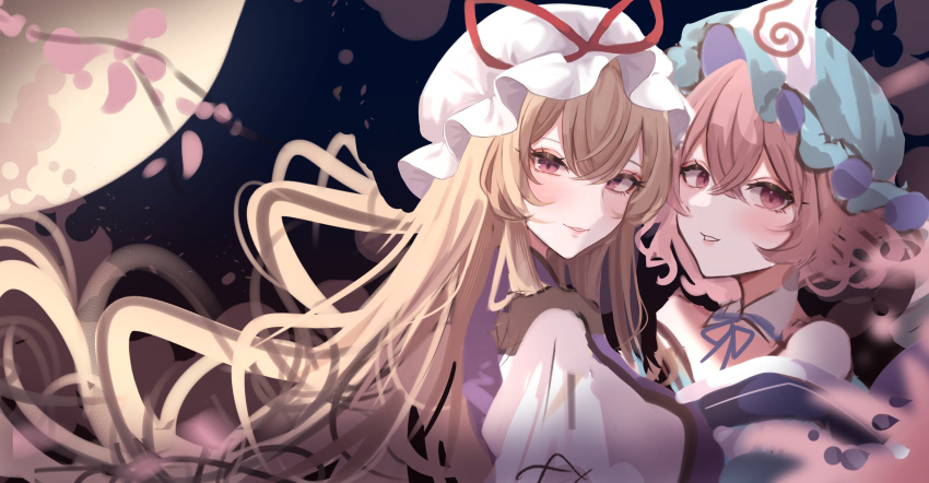 2girls absurdres blonde_hair blue_headwear branch brown_eyes commentary_request full_moon hat highres long_hair looking_at_viewer maka_(user_rryf2748) mob_cap moon multiple_girls outdoors parted_lips pink_eyes pink_hair saigyouji_yuyuko short_hair smile touhou triangle_mouth upper_body white_headwear yakumo_yukari