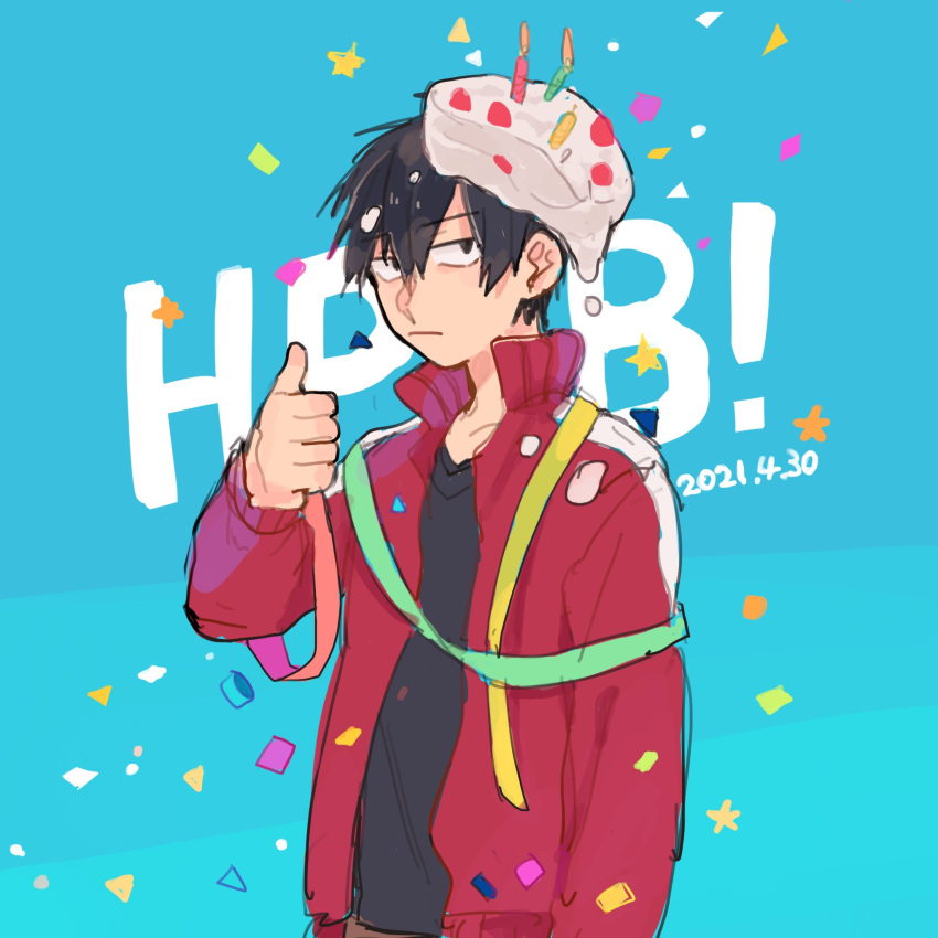 1boy birthday_cake black_eyes black_hair black_shirt blue_background cake casual closed_mouth collared_jacket commentary_request confetti cream dated food food_on_clothes food_on_head hair_between_eyes happy_birthday highres jacket kagerou_project kisaragi_shintarou light_frown looking_at_viewer male_focus object_on_head open_clothes open_jacket pentagon_(shape) popped_collar red_jacket sanpaku shirt sideways_glance simple_background single_stripe solo star_(symbol) striped t-shirt thumbs_up track_jacket triangle upper_body v-neck wastegoma white_stripes