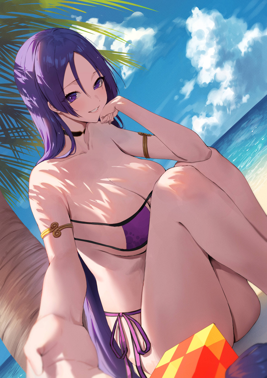 1girl absurdres armlet bare_legs bikini black_choker blue_sky blurry breasts choker cleavage cloud day depth_of_field elbow_on_knee elbow_rest eyepatch_bikini fate/grand_order fate_(series) grin highres knees_up large_breasts long_hair looking_at_viewer minamoto_no_raikou_(fate) minamoto_no_raikou_(swimsuit_lancer)_(fate) minamoto_no_raikou_(swimsuit_lancer)_(third_ascension)_(fate) outdoors palm_tree purple_bikini purple_eyes purple_hair reaching reaching_towards_viewer revision rororo side-tie_bikini_bottom sitting sky smile solo swimsuit thighs tree very_long_hair
