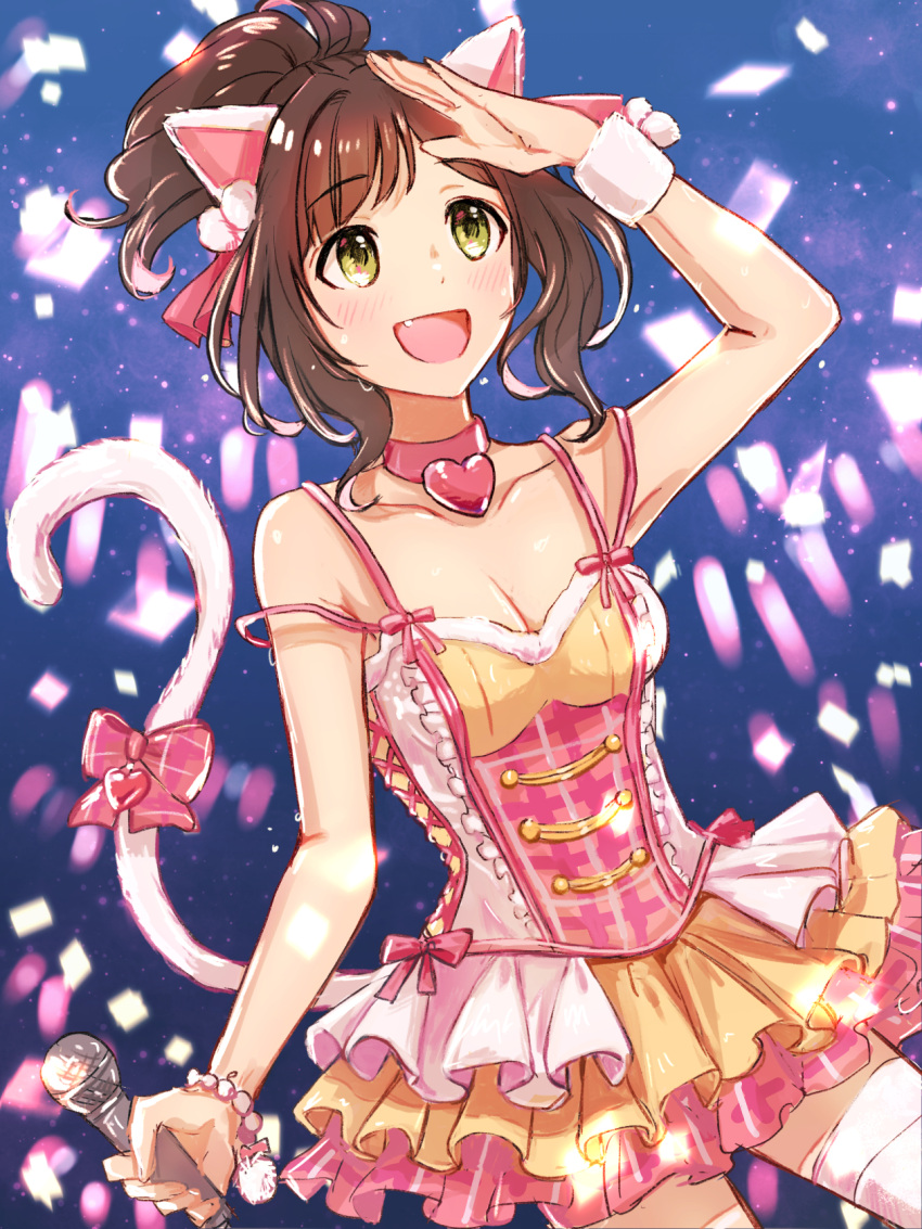 1girl animal_ears arm_up armpits bare_shoulders blush bow bracelet breasts brown_hair cat_ears cat_tail choker cleavage collarbone confetti dress fake_animal_ears fake_tail fang frilled_dress frills glowstick green_eyes hair_ornament hair_ribbon heart heart_choker highres holding holding_microphone idolmaster idolmaster_cinderella_girls idolmaster_cinderella_girls_starlight_stage jewelry large_breasts layered_dress looking_up maekawa_miku microphone open_mouth pink_choker pink_dress ponytail ribbon short_hair smile solo tail thighhighs tori_ririsu white_thighhighs wristband zettai_ryouiki