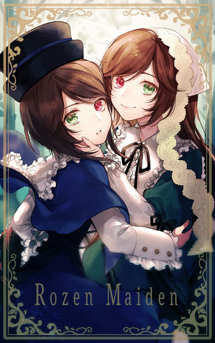 2girls black_headwear black_ribbon blue_capelet blue_shorts brown_hair capelet closed_mouth collared_shirt commentary_request copyright_name dress expressionless frilled_shirt frilled_shirt_collar frilled_sleeves frills green_dress green_eyes hat head_scarf heterochromia highres lace lolita_fashion long_hair long_sleeves looking_at_viewer medium_bangs multiple_girls neck_ribbon parted_lips pon2oo red_eyes ribbon rozen_maiden shirt short_hair shorts siblings sisters smile souseiseki suiseiseki top_hat twins upper_body white_headwear white_shirt