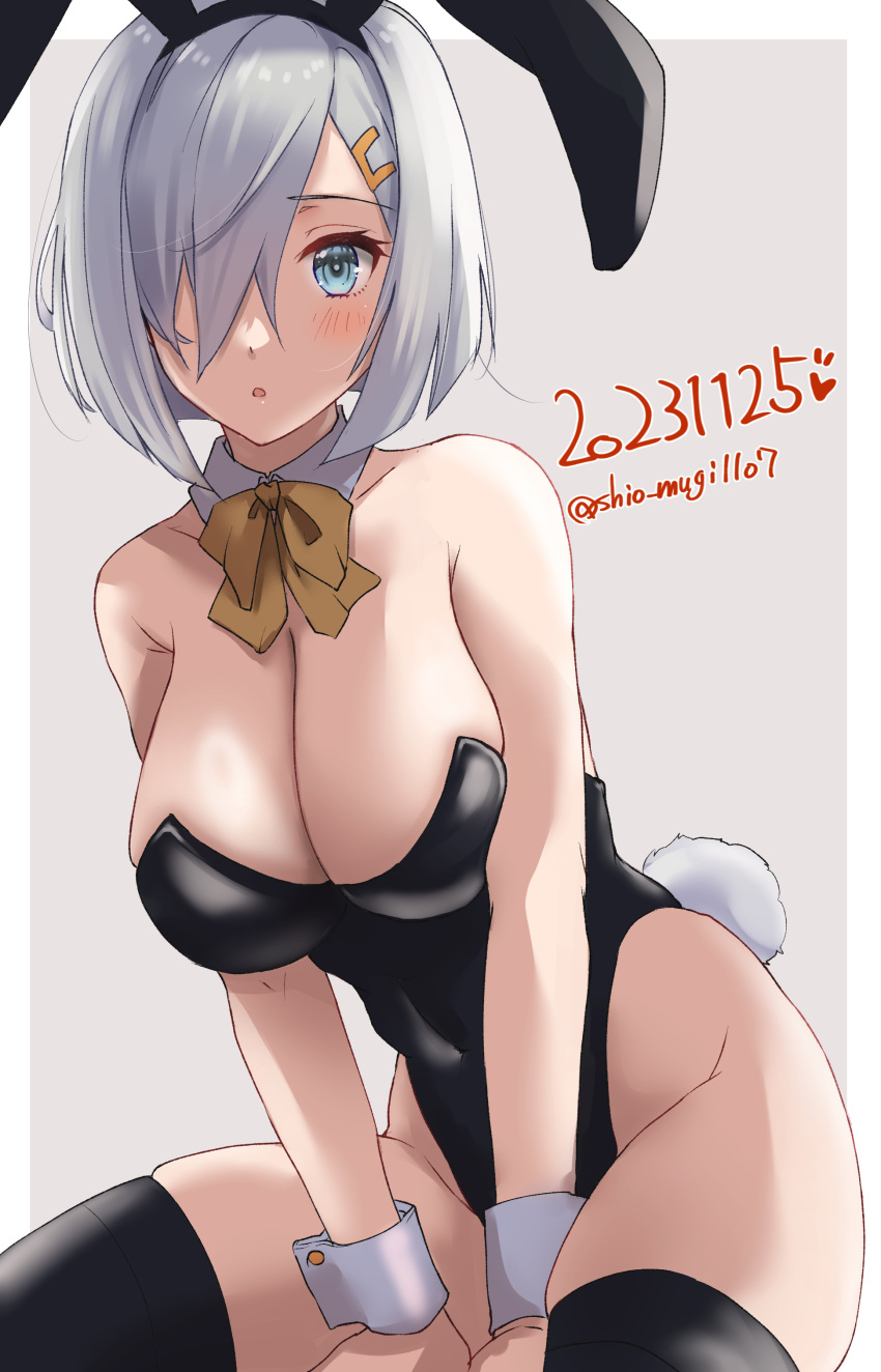 1girl absurdres animal_ears between_legs black_leotard black_thighhighs blue_eyes border bow bowtie breasts brown_background covered_navel dated detached_collar fake_animal_ears grey_hair hair_ornament hair_over_one_eye hairclip hamakaze_(kancolle) highres kantai_collection large_breasts leotard looking_at_viewer playboy_bunny rabbit_ears shio_mugi1107 short_hair solo strapless strapless_leotard thighhighs traditional_bowtie twitter_username white_border wrist_cuffs