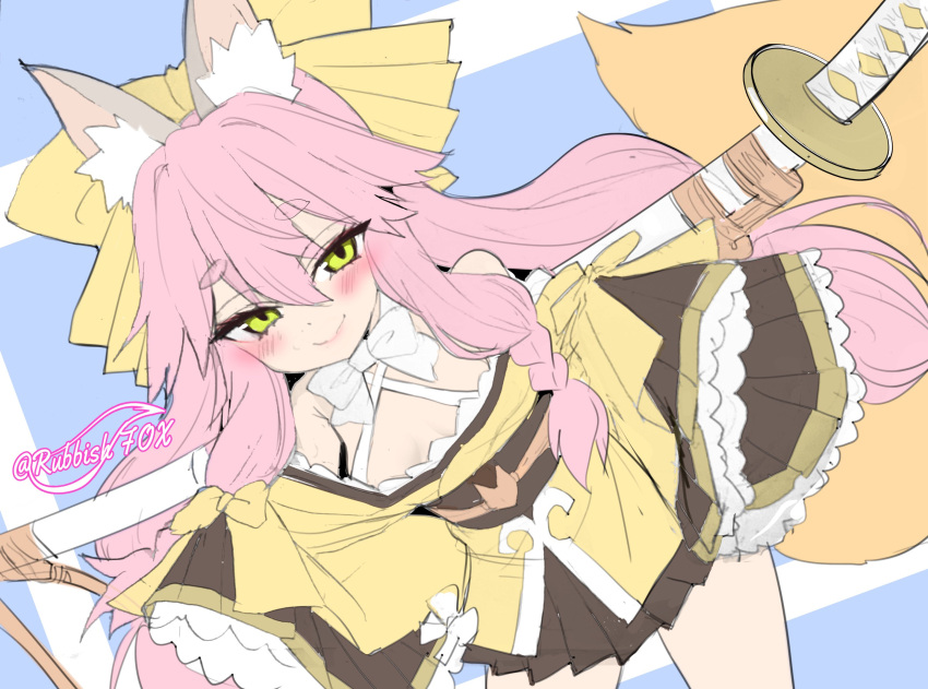 1girl animal_ear_fluff animal_ears bare_shoulders blush breasts cleavage cowboy_shot fate/samurai_remnant fate_(series) fox_ears fox_tail green_eyes highres japanese_clothes katana kimono long_hair looking_at_viewer pink_hair short_eyebrows short_kimono sketch sleeves_past_fingers sleeves_past_wrists small_breasts smile solo sword sword_on_back tail tamamo_(fate) tamamo_aria weapon weapon_on_back wide_sleeves wisespeak yellow_kimono