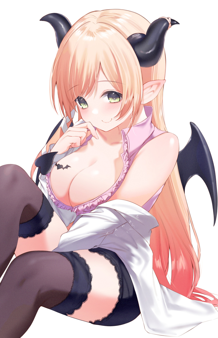 1girl black_skirt black_thighhighs blonde_hair breast_tattoo coat collared_shirt demon_girl demon_horns demon_wings frilled_shirt frills green_eyes heart heart_tattoo highres hololive horns kanae_(inorin05kanae) lab_coat lace-trimmed_thighhighs long_hair looking_at_viewer pointy_ears shirt skirt sleeveless sleeveless_shirt smile solo tattoo thighhighs virtual_youtuber white_background white_coat winged_heart_tattoo wings yuzuki_choco yuzuki_choco_(1st_costume)