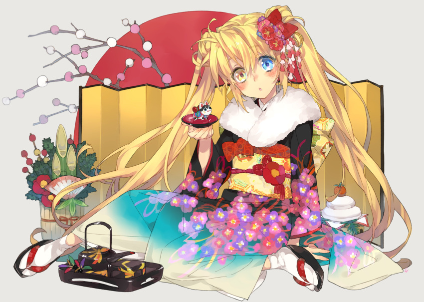 1girl absurdres arm_at_side blonde_hair blue_eyes commentary_request cup floral_print flower full_body fur-trimmed_kimono fur_trim geta hair_flower hair_ornament hand_up head_tilt heterochromia highres holding holding_cup japanese_clothes kadomatsu kagami_mochi kanzashi kimono long_hair nakatsu_shizuru new_year parted_lips red_flower rewrite sakazuki second-party_source sitting straight-on tabi toujou_sakana twintails very_long_hair yellow_eyes yukata