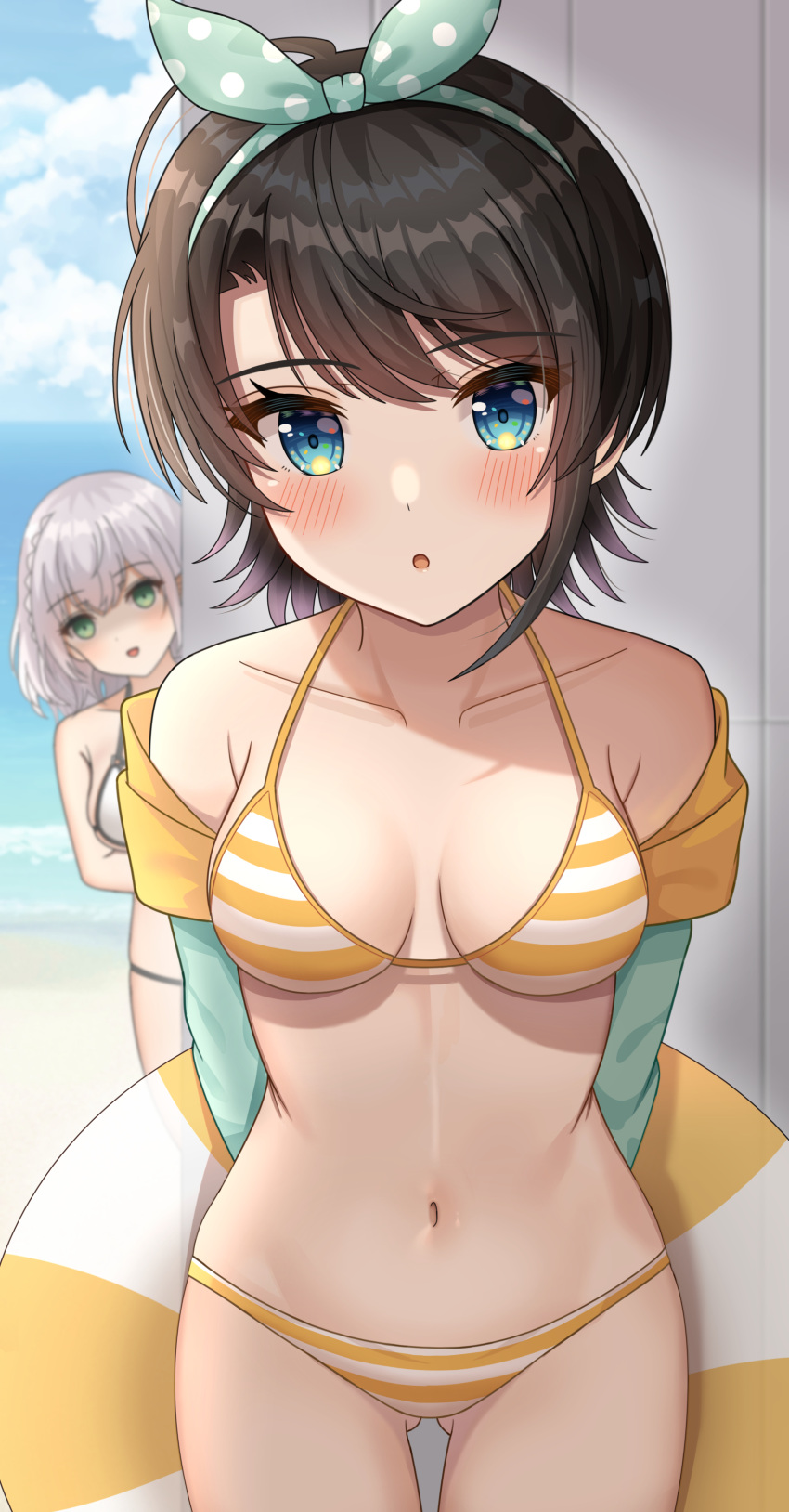 2girls absurdres beach bikini blue_bow blue_eyes blue_jacket blue_sky blush bow breasts brown_hair cloud green_eyes grey_hair hair_bow highres hisui_(user_zvkr2432) holding holding_innertube hololive innertube jacket large_breasts looking_at_viewer multiple_girls navel oozora_subaru oozora_subaru_(3rd_costume) open_mouth peeking polka_dot polka_dot_bow sand shirogane_noel short_hair sky striped striped_bikini swimsuit virtual_youtuber white_bikini yellow_bikini