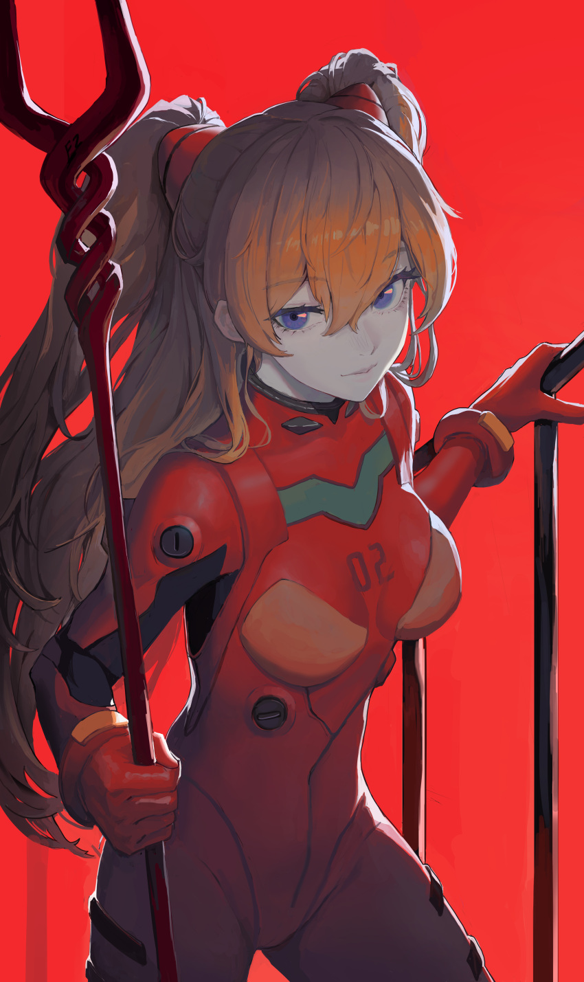 1girl absurdres bident blue_eyes bodysuit breasts closed_mouth commentary haejooncho hair_between_eyes hairpods hand_on_railing highres holding holding_polearm holding_weapon interface_headset lance_of_longinus_(evangelion) light_smile long_hair looking_at_viewer medium_breasts neon_genesis_evangelion orange_hair pilot_suit plugsuit polearm railing red_background red_bodysuit simple_background solo souryuu_asuka_langley twintails very_long_hair weapon