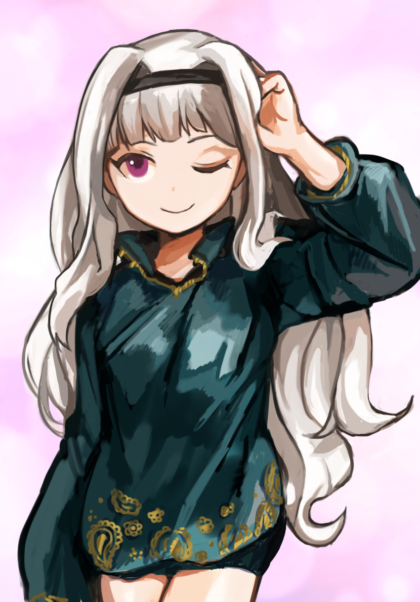 1girl arm_up black_hairband black_shorts buchi0122 closed_mouth commentary_request cowboy_shot green_sweater grey_hair hair_intakes hairband hand_in_own_hair highres idolmaster long_hair long_sleeves one_eye_closed pink_background purple_eyes shijou_takane short_shorts shorts smile solo sweater