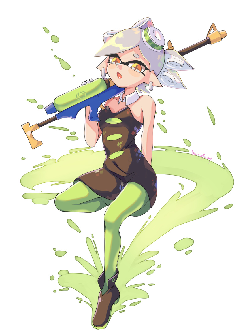 1girl armpit_crease black_dress black_footwear boots dress earrings fang green_pantyhose gun highres holding holding_gun holding_weapon jewelry marie_(splatoon) open_mouth pantyhose revvie rifle simple_background sniper_rifle solo splat_charger_(splatoon) splatoon_(series) splatoon_1 tentacle_hair weapon white_background yellow_eyes