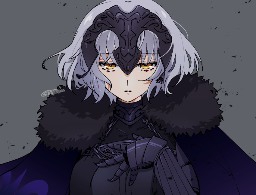 1girl armor breasts citron80citron cloak eyebrows_hidden_by_hair fate/samurai_remnant fate_(series) grey_hair headpiece jeanne_d'arc_alter_(fate) jeanne_d'arc_alter_(lancer)_(fate) looking_at_viewer short_hair simple_background solo upper_body yellow_eyes
