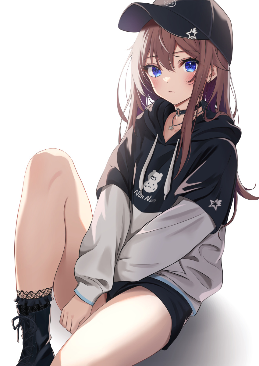 1girl absurdres baseball_cap black_footwear black_headwear black_hoodie black_shorts blue_eyes blush brown_hair choker closed_mouth commentary_request foot_out_of_frame grey_hoodie hair_between_eyes hat highres hololive hood hoodie jewelry knee_up lace-trimmed_socks long_hair looking_at_viewer necklace o-ring o-ring_choker shorts sidelocks simple_background solo star_(symbol) star_necklace t4n4k4_no_yosei tokino_sora two-tone_hoodie virtual_youtuber white_background