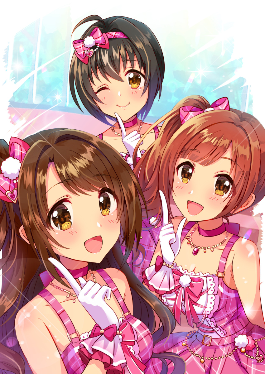 3girls :d ;d absurdres ahoge bare_shoulders black_hair blush bow bowtie breasts brown_eyes brown_hair choker cleavage closed_mouth collarbone dot_nose dress gloves hair_bow hair_ornament hairband hand_up heart heart_hair_ornament highres idolmaster idolmaster_cinderella_girls idolmaster_cinderella_girls_starlight_stage igarashi_kyoko index_finger_raised jewelry kohinata_miho long_hair looking_at_viewer medium_breasts multiple_girls necklace one_eye_closed one_side_up open_mouth pink_bow pink_bowtie pink_check_school_(idolmaster) pink_choker pink_dress pink_hairband pink_ribbon plaid plaid_dress plaid_ribbon pom_pom_(clothes) ribbon sakura_ran shimamura_uzuki short_hair side_ponytail sleeveless sleeveless_dress smile sparkle two-tone_background white_gloves
