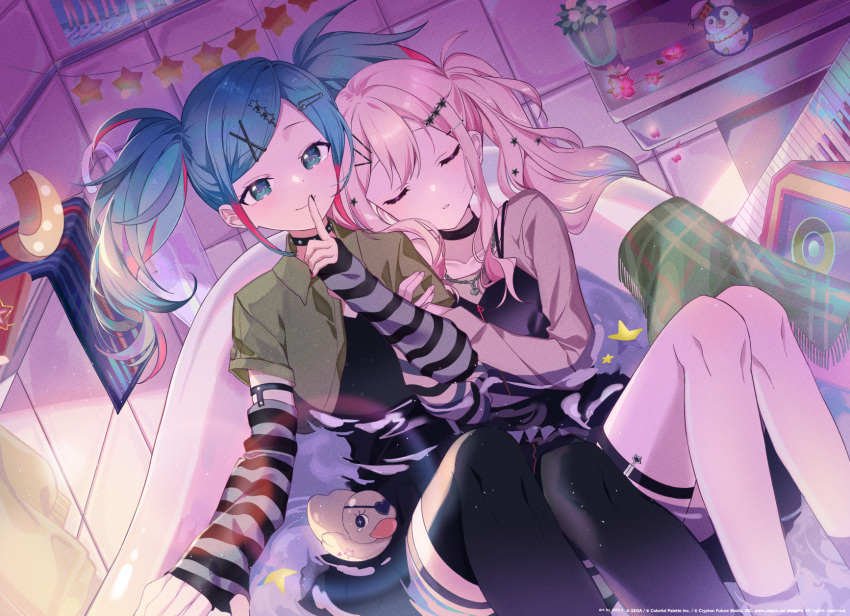 2girls bath bathroom bathtub black_choker black_thighhighs blue_eyes choker closed_eyes colored_inner_hair crescent detached_sleeves finger_to_mouth hair_ornament hatsune_miku head_on_another's_shoulder highres indoors leo/need_miku looking_at_viewer multicolored_hair multiple_girls no_seek_no_find_(project_sekai) official_alternate_costume omutatsu phenny_(project_sekai) project_sekai rubber_duck safety_pin star_(symbol) star_hair_ornament studded_choker stuffed_animal stuffed_penguin stuffed_toy tenma_saki thigh_strap thighhighs twintails vocaloid x_hair_ornament