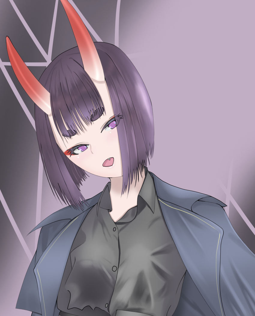 1girl absurdres alternate_costume black_shirt bob_cut demon_girl eyeliner fang fate/grand_order fate_(series) highres horns looking_at_viewer makeup oni oni_horns open_mouth purple_eyes purple_hair shirt short_hair shuten_douji_(fate) skin-covered_horns smile solo user_tvny5553