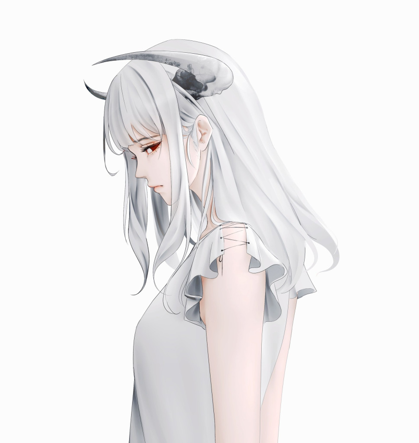 1girl commentary demon_girl dress english_commentary from_side highres horns looking_at_viewer original profile red_eyes sad sideways_glance simple_background solo sunmoony upper_body white_background white_dress white_hair