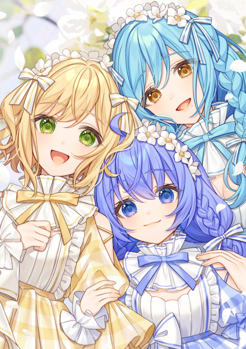 3girls :d blonde_hair blue_dress blue_eyes blue_hair blurry blurry_background bow braid breasts brown_eyes cleavage closed_mouth commentary_request depth_of_field dress flower green_eyes hair_flower hair_ornament highres karokuchitose looking_at_viewer medium_breasts moira_(nijisanji) mole mole_under_mouth multiple_girls nijisanji petals puffy_short_sleeves puffy_sleeves short_sleeves smile suzuya_aki virtual_youtuber white_flower yellow_bow yuuki_chihiro