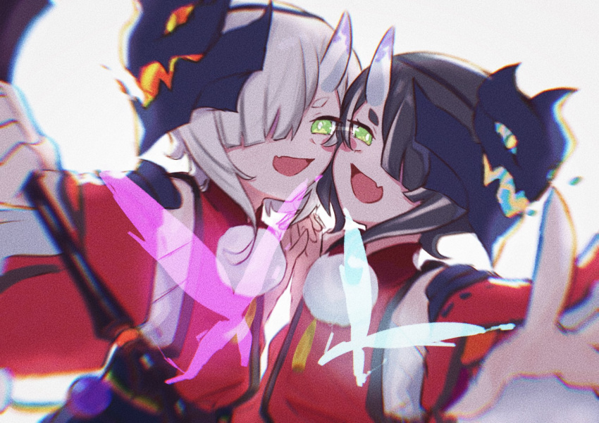 2girls asymmetrical_bangs ayaha_(dragalia_lost) black_hair charlotte00802 demon_girl demon_horns dragalia_lost fang green_eyes hair_over_one_eye highres holding_hands horns interlocked_fingers japanese_clothes kimono looking_at_viewer mask mask_on_head multiple_girls open_mouth otoha_(dragalia_lost) red_kimono siblings skin_fang twins white_background white_hair