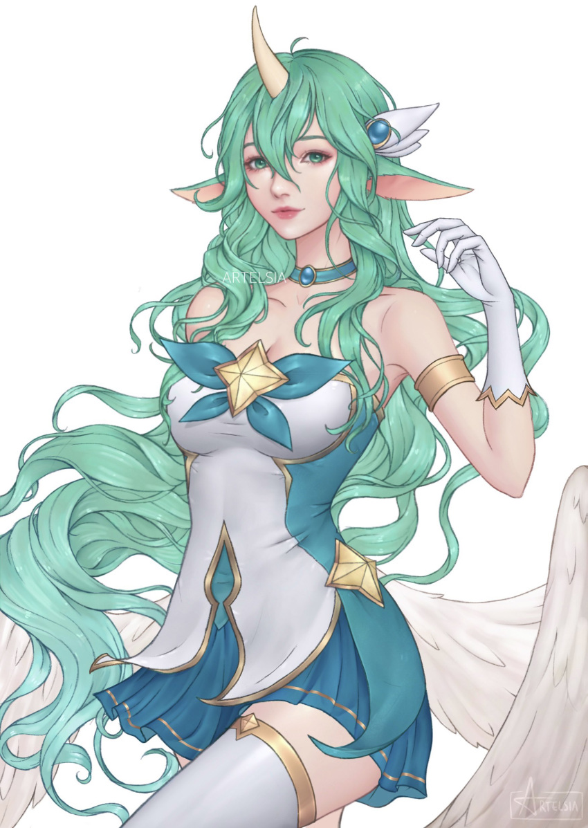 1girl absurdres artelsia bare_shoulders breasts cleavage closed_mouth collarbone gem gloves green_hair green_skirt hair_between_eyes hand_up highres horns large_breasts league_of_legends long_hair looking_at_viewer miniskirt pleated_skirt pointy_ears single_horn skirt solo soraka_(league_of_legends) star_(symbol) star_guardian_(league_of_legends) star_guardian_soraka thighhighs white_gloves white_thighhighs wing_hair_ornament