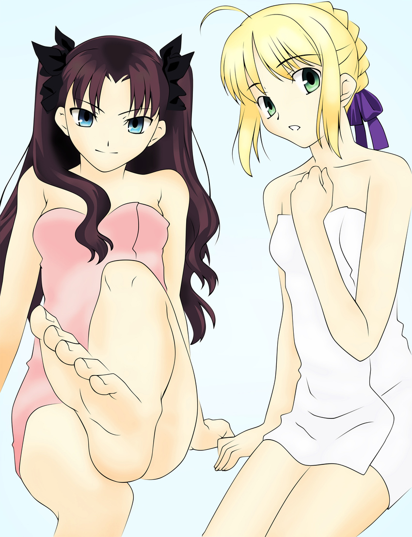 absurdres ahoge arm_support artoria_pendragon_(all) bangs bare_shoulders barefoot black_hair blue_eyes blush censored convenient_censoring convenient_leg embarrassed fate/stay_night fate_(series) feet flat_chest foreshortening green_eyes hair_bun hair_ribbon highres leg_up long_hair looking_at_viewer multiple_girls naked_towel official_art parted_bangs ribbon saber short_hair simple_background sitting smile soles takeuchi_takashi toosaka_rin towel twintails type-moon vector_trace wavy_hair