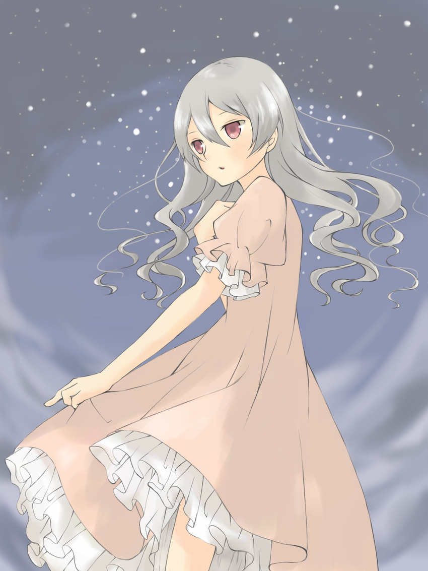 aquariumtama clothes_grab darker_than_black dress frilled_dress frills hand_on_own_chest highres long_hair night night_sky pink_dress red_eyes silver_hair sky solo standing star_(sky) starry_sky yin